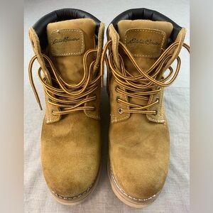 Eddie Bauer boots vintage 90s streetwear fashion, grunge, hip-hop